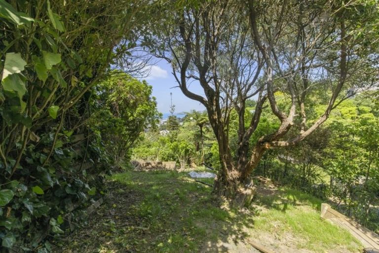 Photo of property in 6b Christina Grove, Normandale, Lower Hutt, 5010