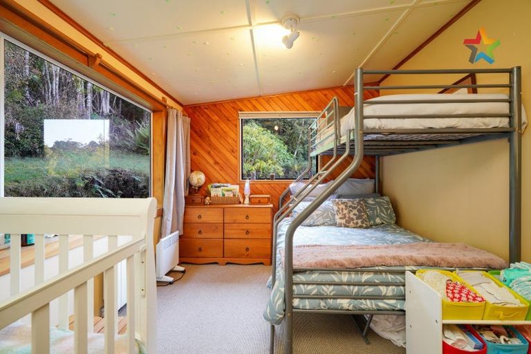 Photo of property in Pania Lodge, 133 Horseshoe Bay Road, Stewart Island/rakiura, Stewart Island, 9818