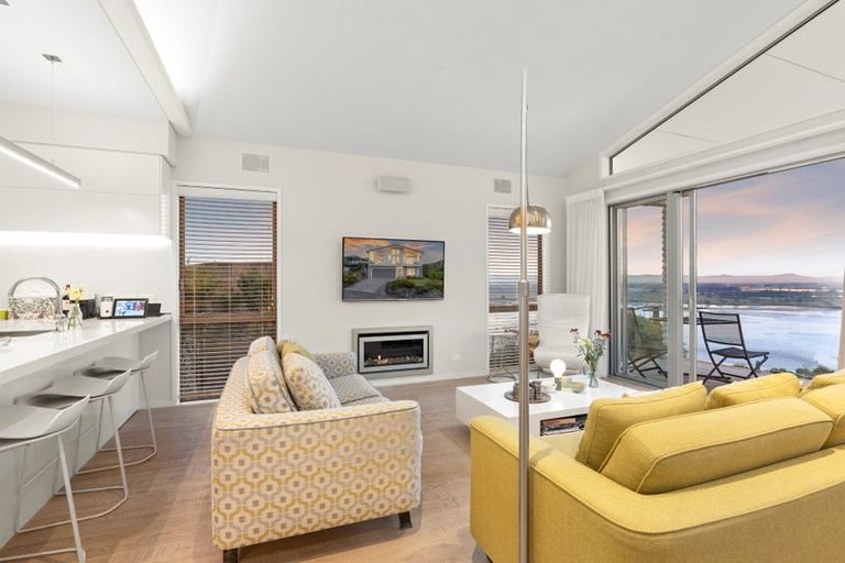 Photo of property in 44 Saint Andrews Hill Road, Mount Pleasant, Christchurch, 8081