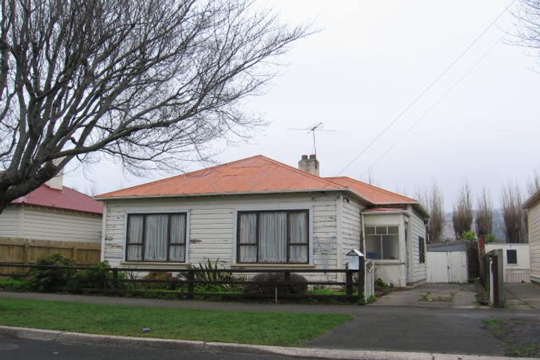 Photo of property in 11 Kirkcaldy Street, South Dunedin, Dunedin, 9012