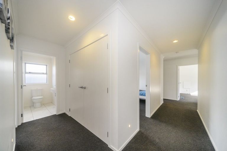 Photo of property in 17 Lorenzo Place, Kelvin Grove, Palmerston North, 4414