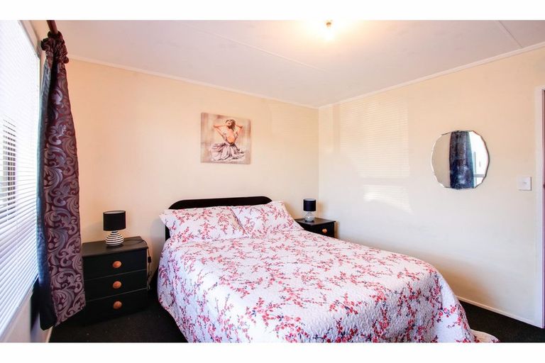 Photo of property in 51 Lanark Crescent, Tamatea, Napier, 4112