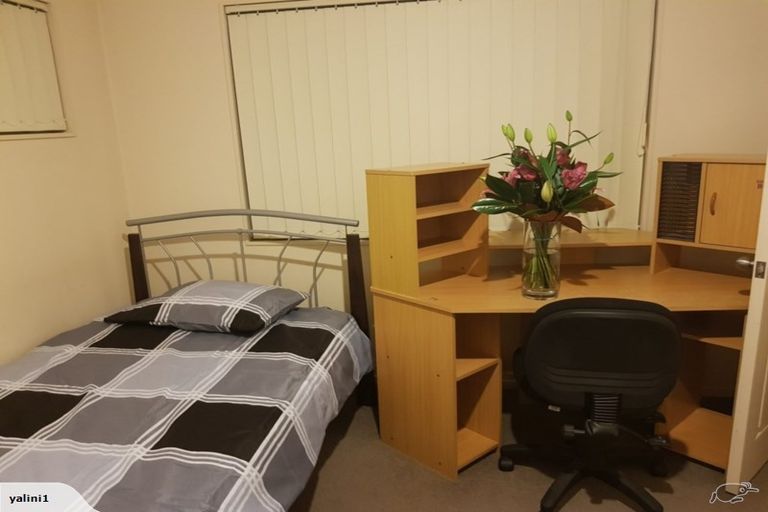 Photo of property in 66a Rimu Street, New Lynn, Auckland, 0600