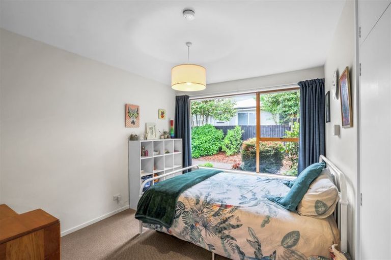 Photo of property in 236 Keyes Road, New Brighton, Christchurch, 8083