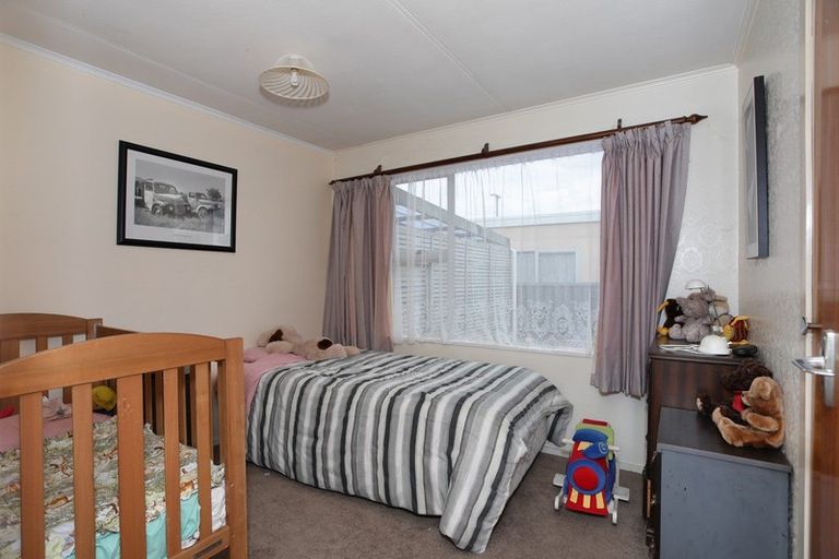 Photo of property in 20 Whyte Street, Foxton, 4814