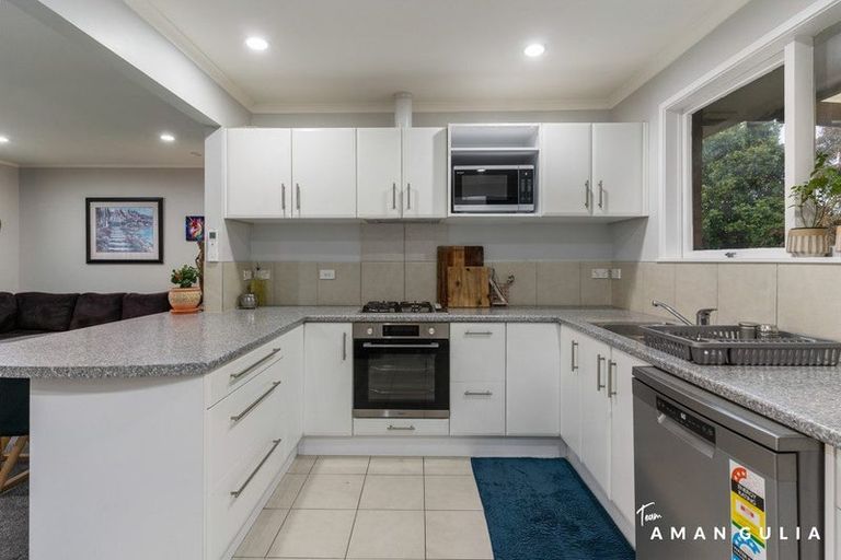 Photo of property in 10/85 Edmonton Road, Henderson, Auckland, 0612