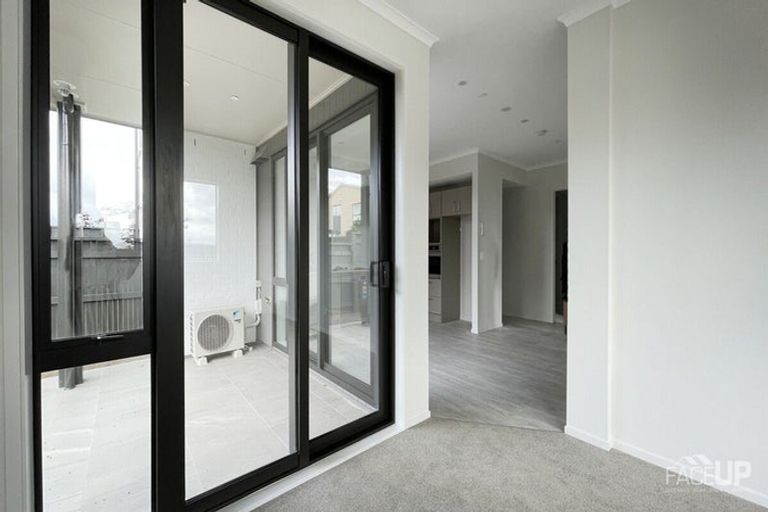 Photo of property in 3/96 Clark Road, Hobsonville, Auckland, 0616