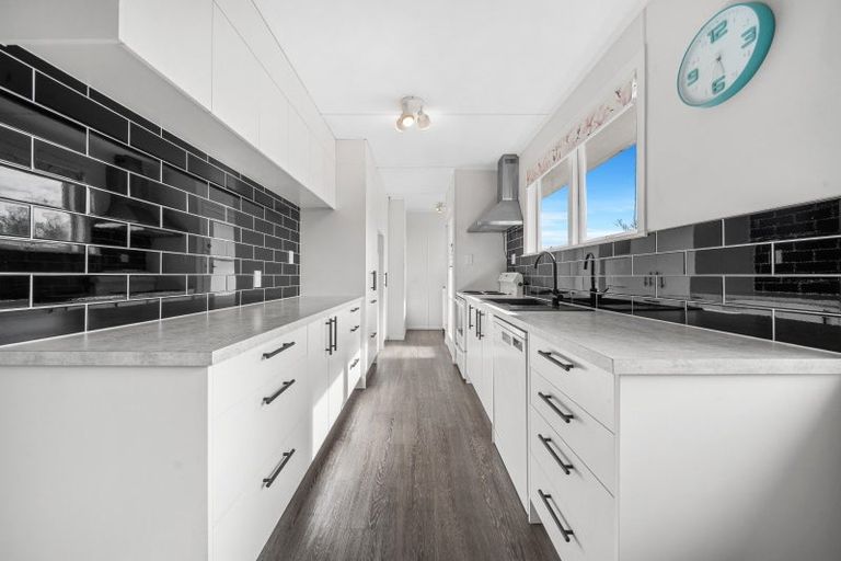 Photo of property in 32 Daniell Street, Solway, Masterton, 5810