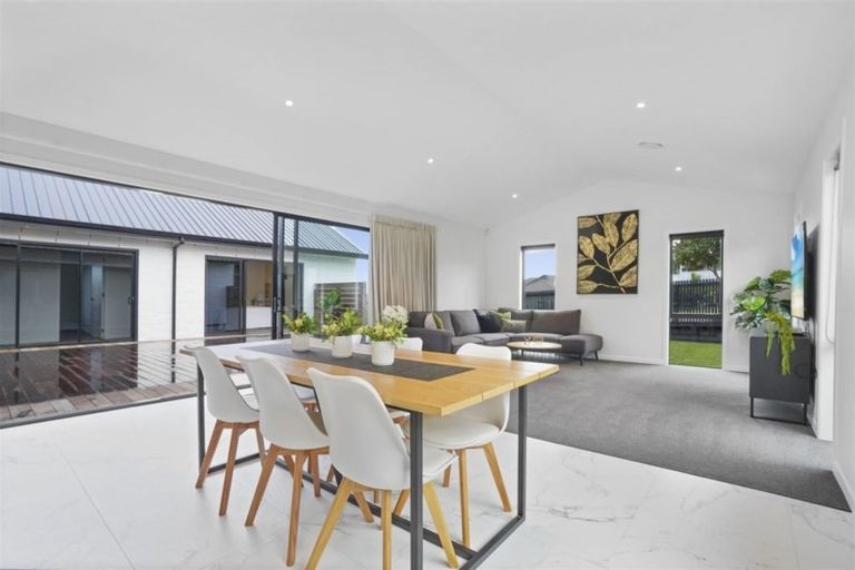 Photo of property in 4 Riverpoint Glade, Flagstaff, Hamilton, 3210