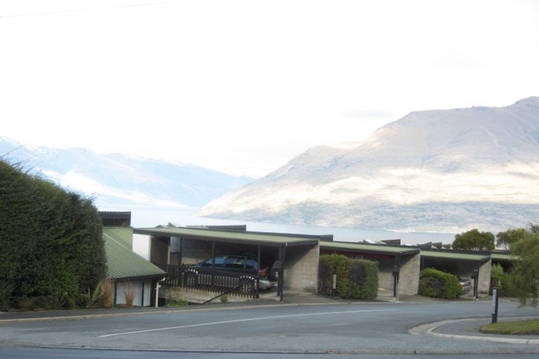Photo of property in Alpine Meadows Apartments, 135g Fernhill Road, Fernhill, Queenstown, 9300