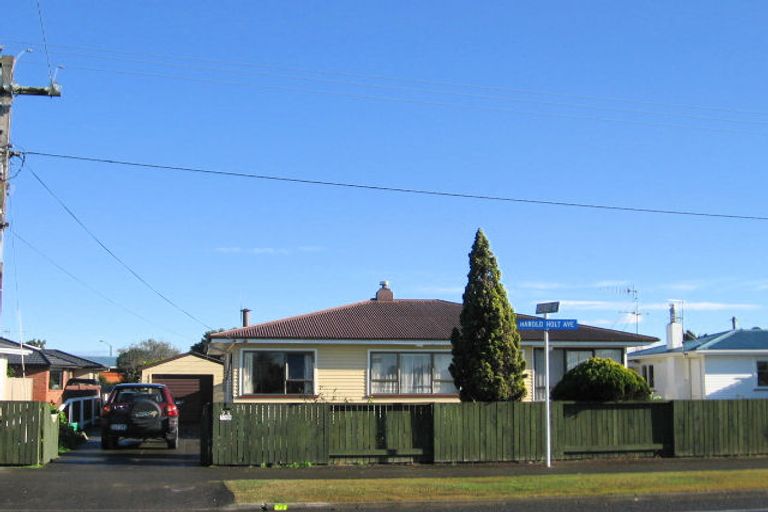 Photo of property in 73 Harold Holt Avenue, Onekawa, Napier, 4110