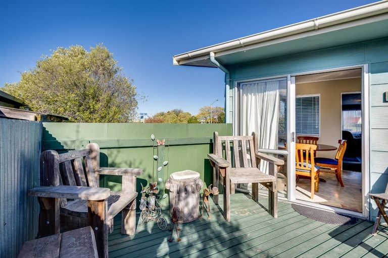 Photo of property in 68 Tait Drive, Greenmeadows, Napier, 4112