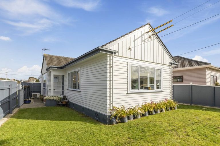 Photo of property in 133 Bell Road, Waiwhetu, Lower Hutt, 5010