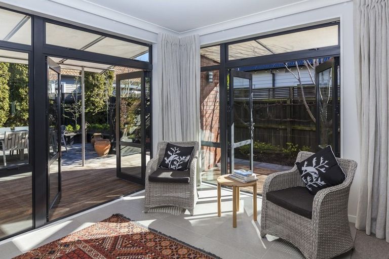 Photo of property in 9 Bretts Road, St Albans, Christchurch, 8052