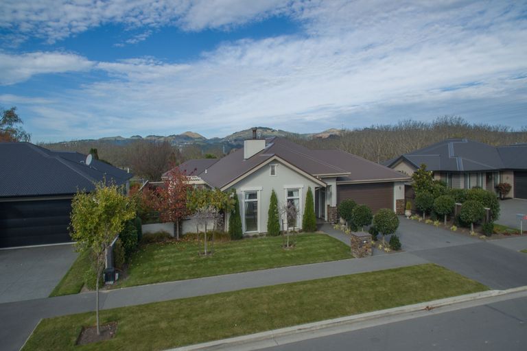 Photo of property in 15 Old Red Barn Road, Halswell, Christchurch, 8025