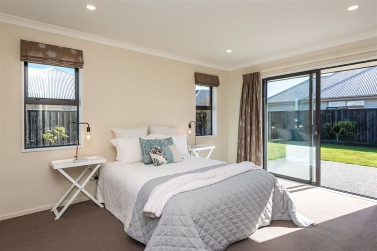 Photo of property in 39 Oakwood Drive, Rangiora, 7400