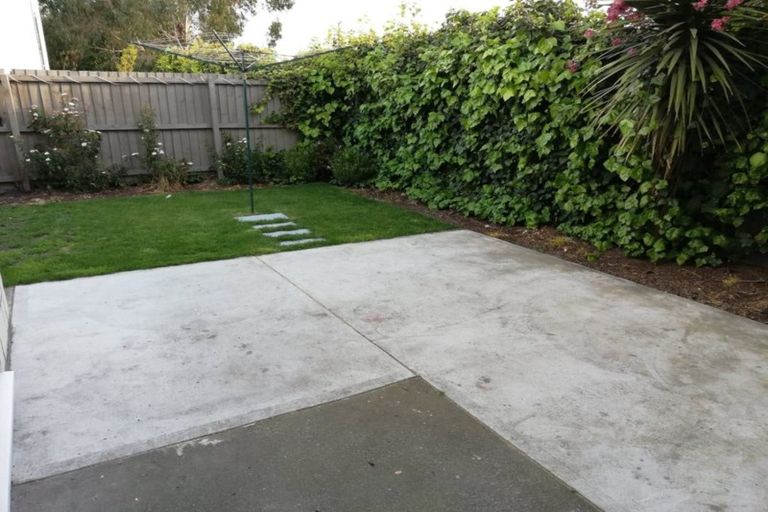 Photo of property in 2/29 Brockworth Place, Riccarton, Christchurch, 8011