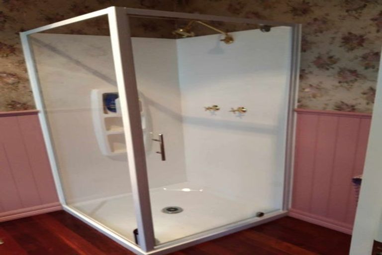 Photo of property in 11 Te Pahi River Drive, Paparoa, Maungaturoto, 0583