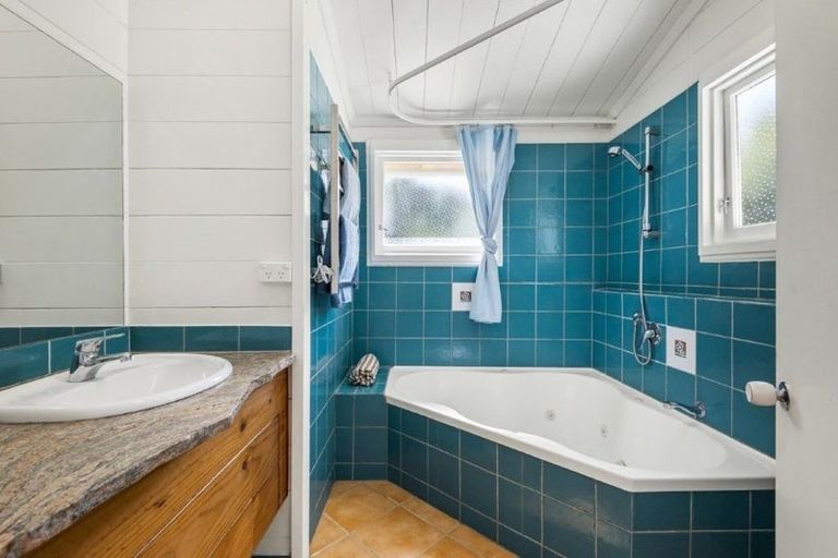 Photo of property in 7 Tranquil Glade, Hillcrest, Auckland, 0627