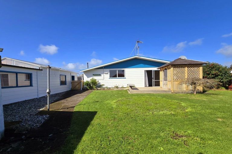 Photo of property in 175 Parklands Avenue, Bell Block, New Plymouth, 4312