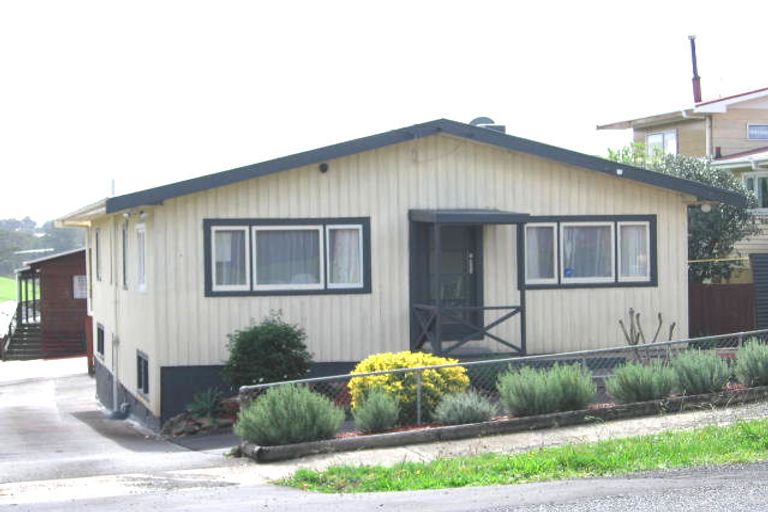 Photo of property in 1/245 Sturges Road, Henderson, Auckland, 0612