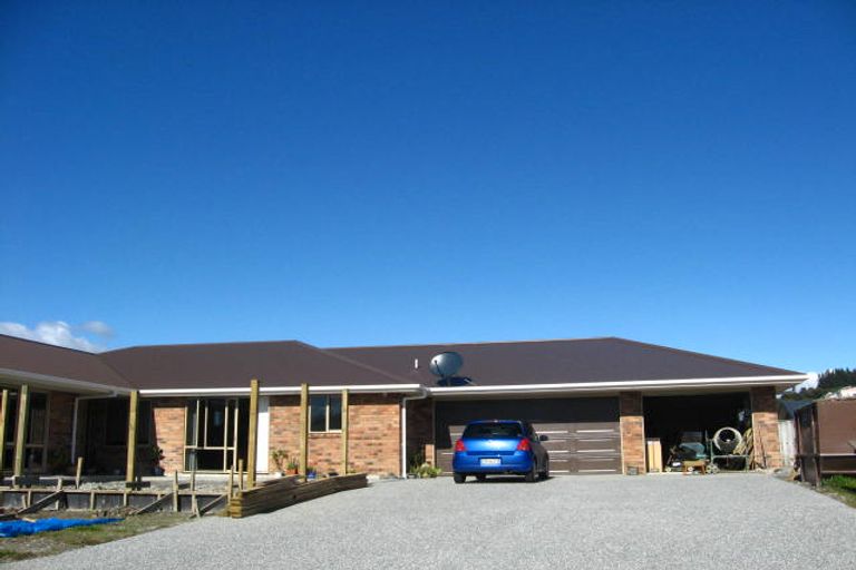Photo of property in 12 Westvale Drive, Greymouth, 7805