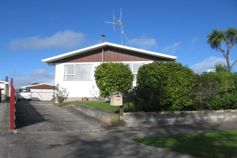Photo of property in 26 Raglan Avenue, Cloverlea, Palmerston North, 4412