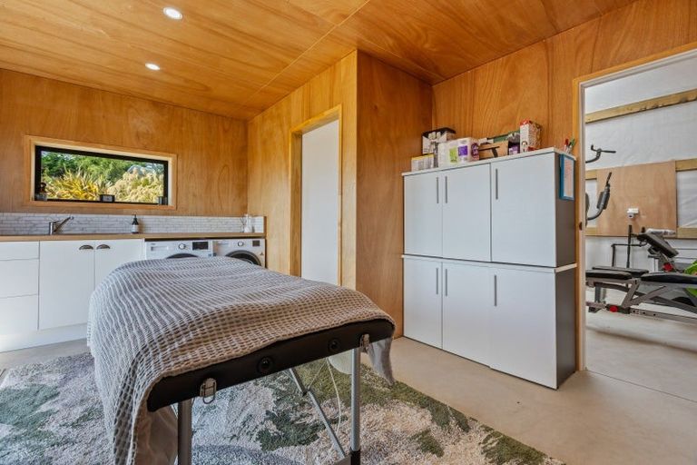 Photo of property in 1801 Mangorei Road, Mangorei, New Plymouth, 4371