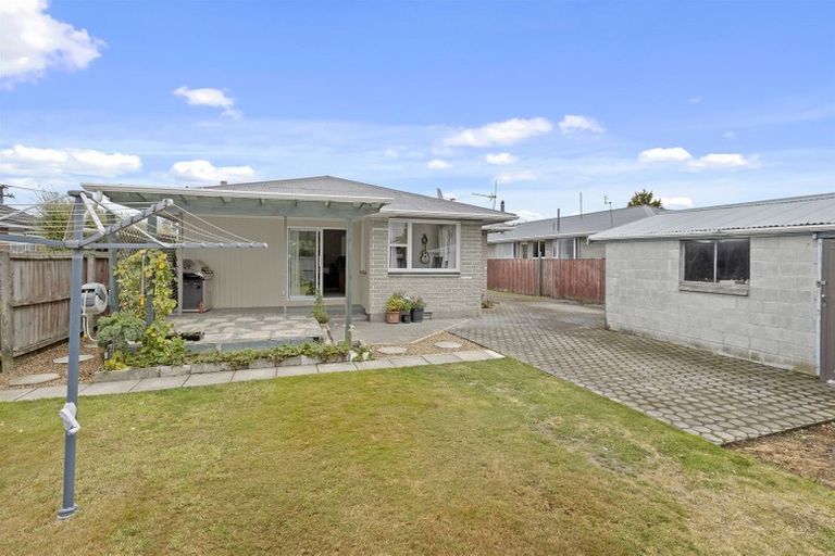 Photo of property in 38 Chedworth Avenue, Bishopdale, Christchurch, 8053