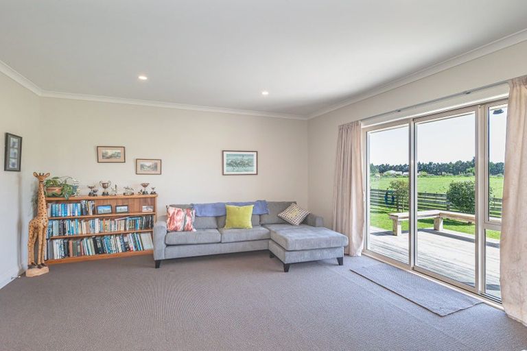 Photo of property in 514 Arapaepae Road South, Ohau, Levin, 5570