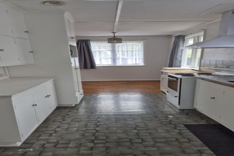 Photo of property in 1159 High Street, Taita, Lower Hutt, 5011