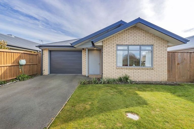 Photo of property in 16 Venerable Terrace, Yaldhurst, Christchurch, 8042