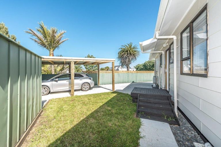 Photo of property in 90a Hinau Street, Castlecliff, Whanganui, 4501