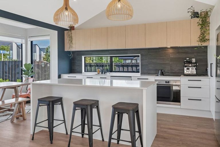 Photo of property in 2 Preferred Lane, Halswell, Christchurch, 8025