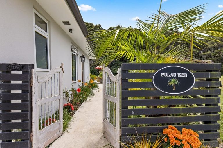 Photo of property in 28 Awanui Crescent, Matakana, Warkworth, 0985