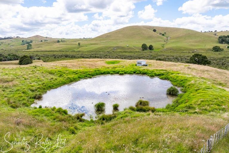 Photo of property in 215c Heatley Road, Whakapirau, 0583