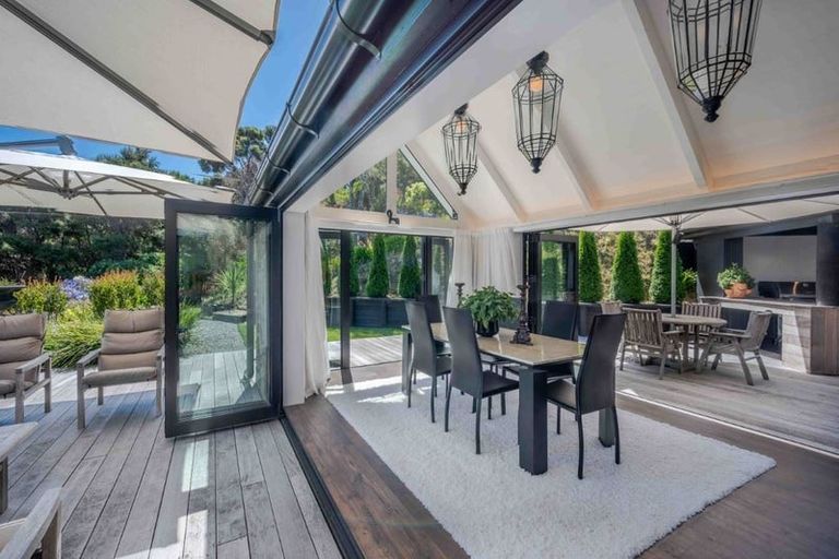 Photo of property in 6890 Christchurch Akaroa Road, Takamatua, 7581