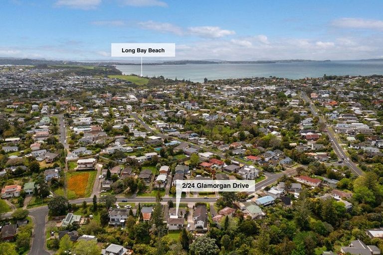 Photo of property in 1/24 Glamorgan Drive, Torbay, Auckland, 0630