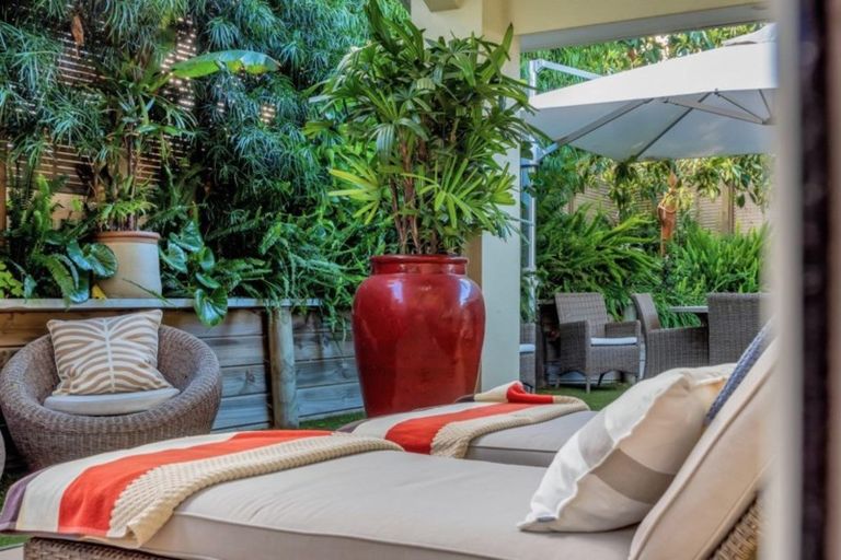 Photo of property in 10 Orkney Road, Mount Maunganui, 3116