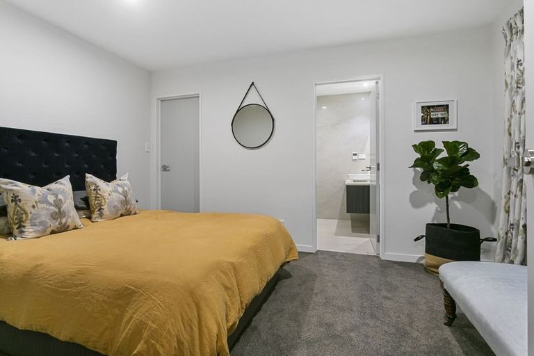 Photo of property in 64 Caldera Drive, Long Bay, Auckland, 0630