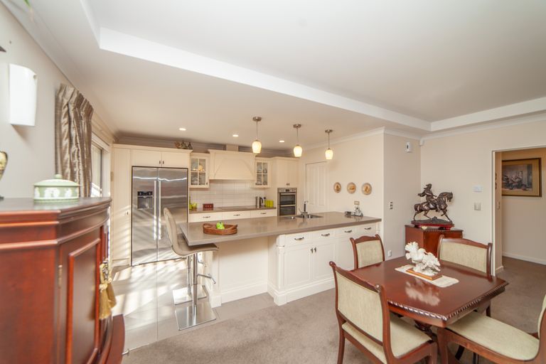 Photo of property in 15 Old Red Barn Road, Halswell, Christchurch, 8025