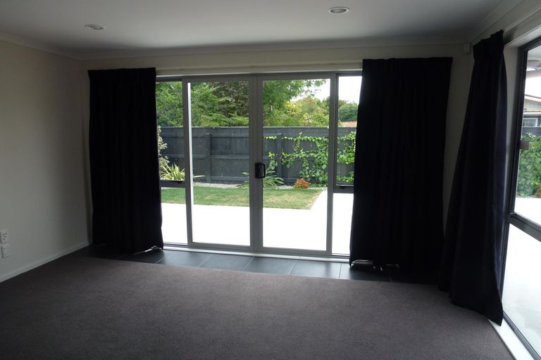 Photo of property in 49 Weston Avenue, Roslyn, Palmerston North, 4414