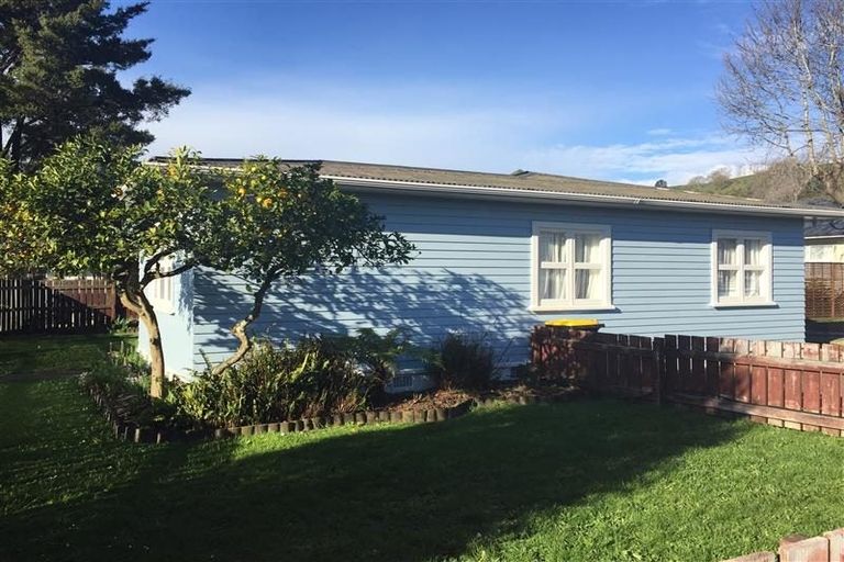 Photo of property in 1/27 Manson Avenue, Stoke, Nelson, 7011