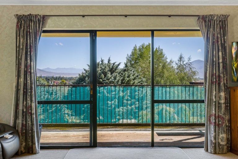 Photo of property in 24 Ahuriri Drive, Omarama, 9412