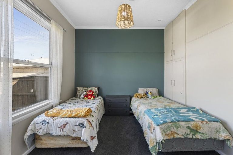 Photo of property in 37 Railway Road, Rangiora, 7400