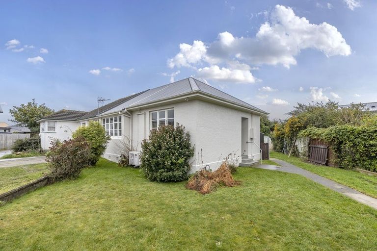 Photo of property in 13 Huia Street, Riccarton, Christchurch, 8041