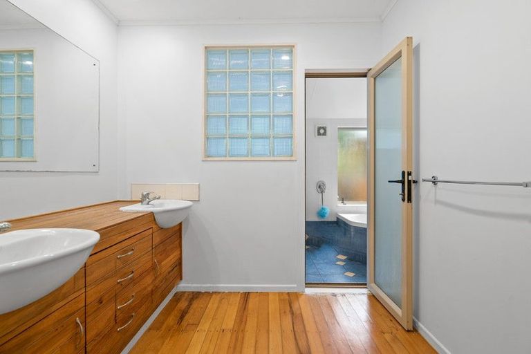 Photo of property in 11 Routly Avenue, Pukekohe, 2120