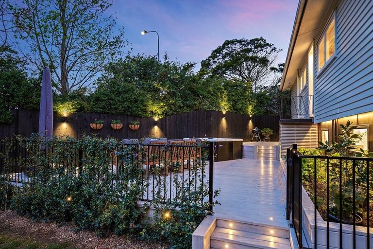 Photo of property in 36 Universal Drive, Henderson, Auckland, 0610