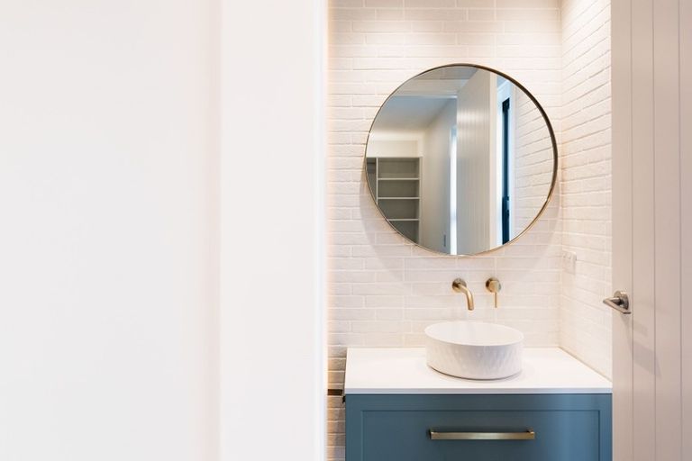 Photo of property in 14 Rotorua Grove, Aotea, Porirua, 5024