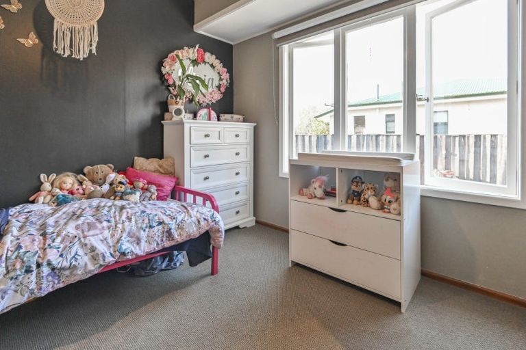 Photo of property in 107 Mcleod Street, Camberley, Hastings, 4120